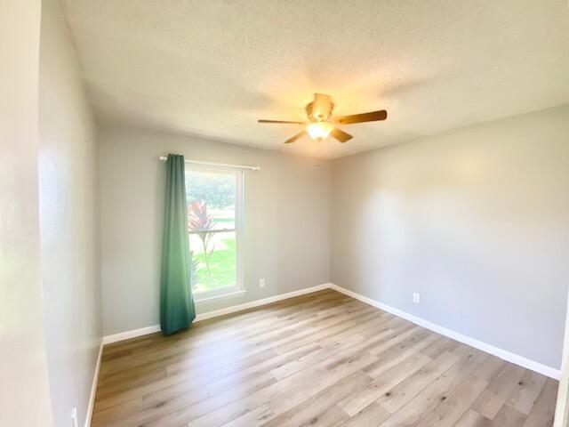 Building Photo - 303 Primrose Cir