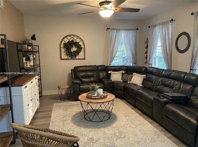 Building Photo - 20255 SW 129th Ave