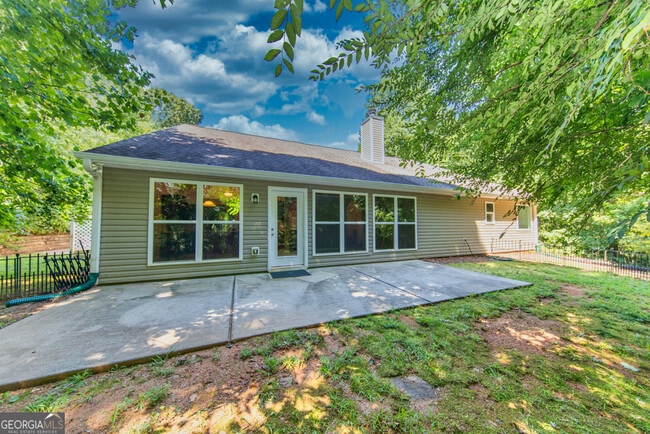Building Photo - 4556 White Horse Dr
