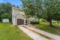 Building Photo - 4426 Roche St