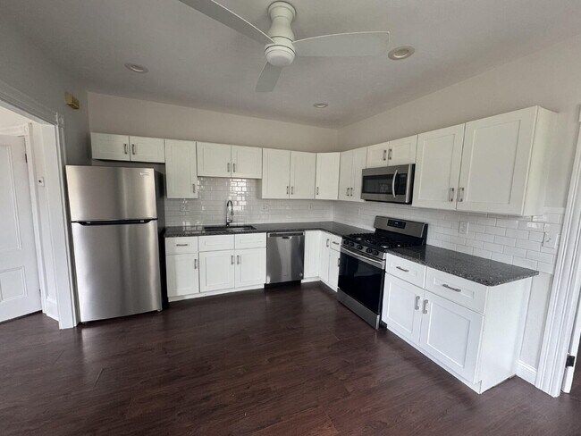 Building Photo - One Bedroom Available in Mansfield