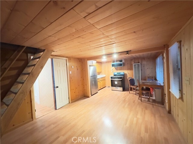 Building Photo - 2579 Secret Dr