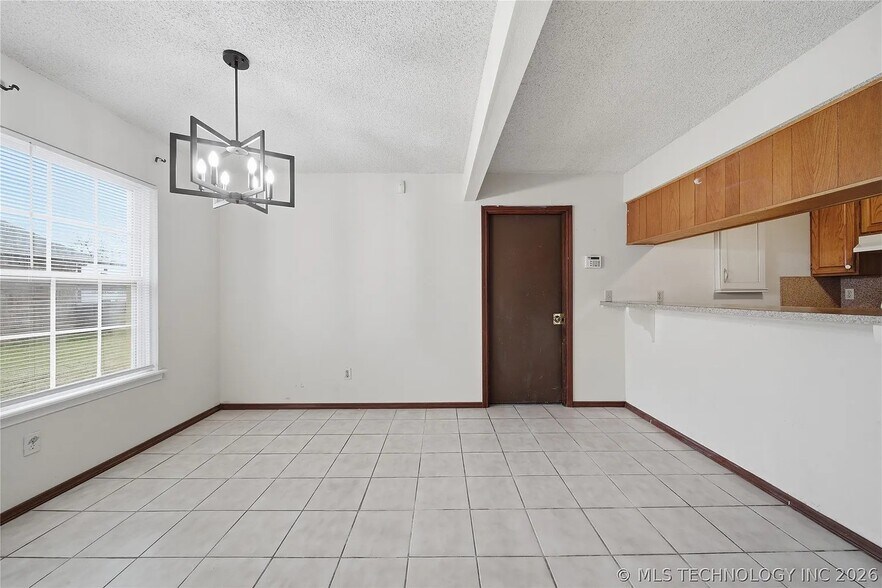 Building Photo - 6738 S 78th East Ave