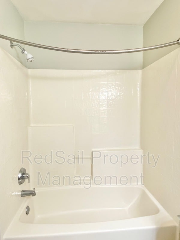 Building Photo - 102 Prescott Ct