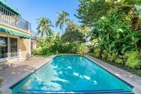 Building Photo - 194 Almeria Rd