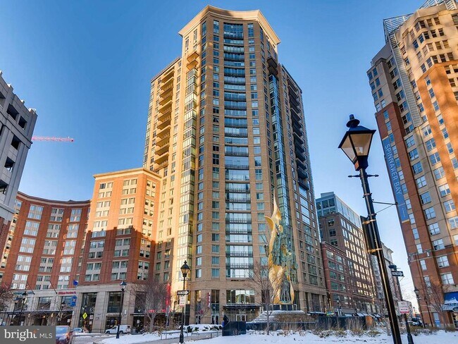 Building Photo - 675 S President St
