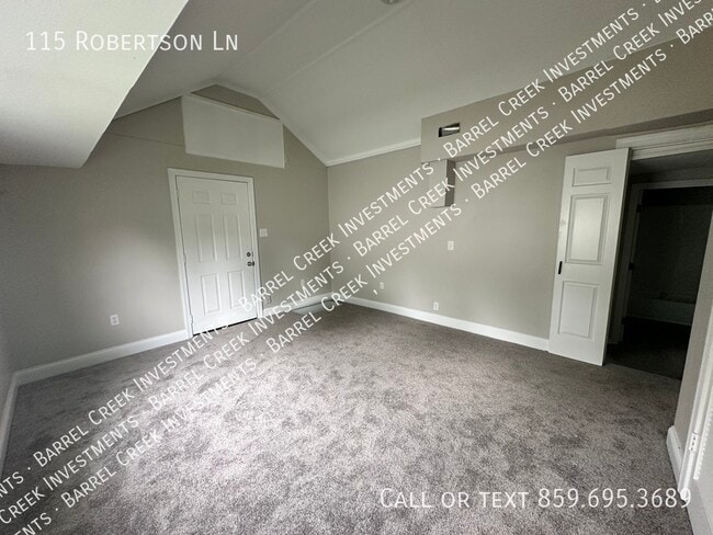 Building Photo - 115 Robertson Ln