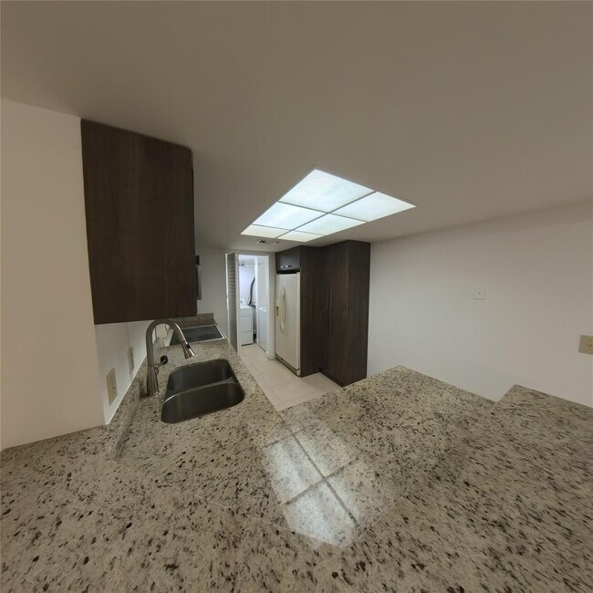 Building Photo - 9166 W Atlantic Blvd