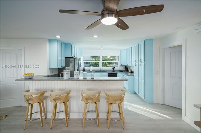 Building Photo - 474 Peninsula Dr