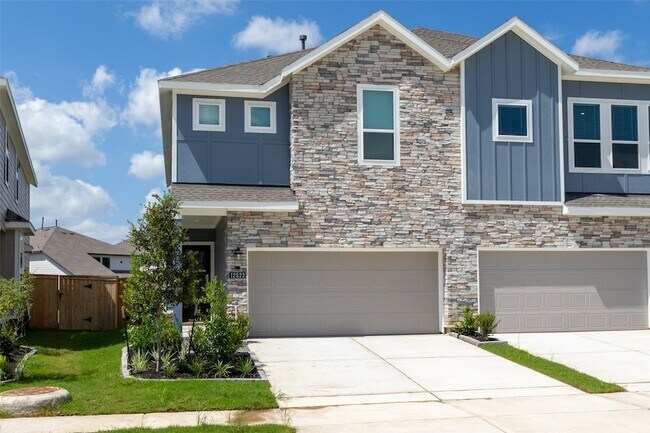 Building Photo - 12523 Alligator Lake Ct