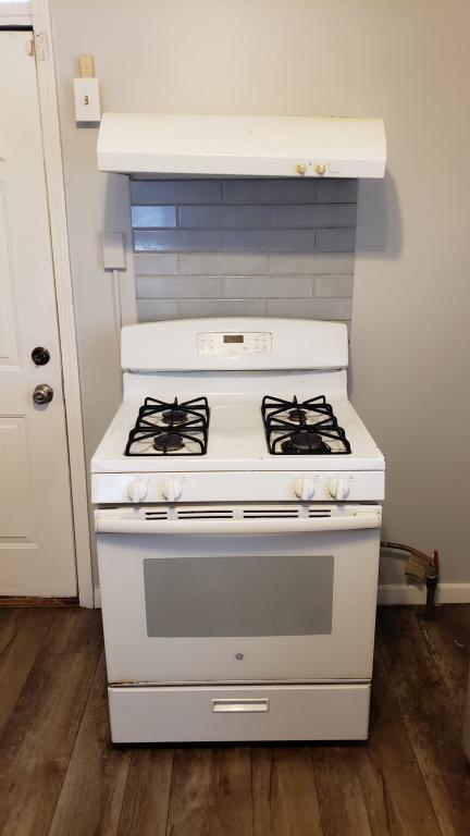 Building Photo - 7112 S King Dr