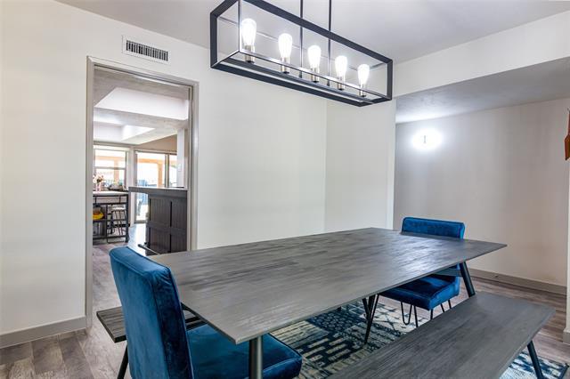 Building Photo - 1000 Middle Cove Dr