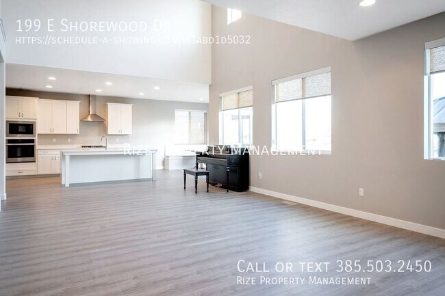 Building Photo - 199 E Shorewood Dr
