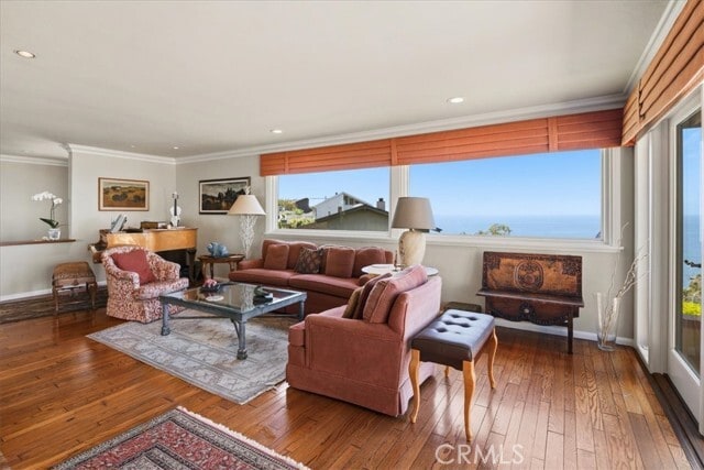 Building Photo - 27 N Vista De Catalina