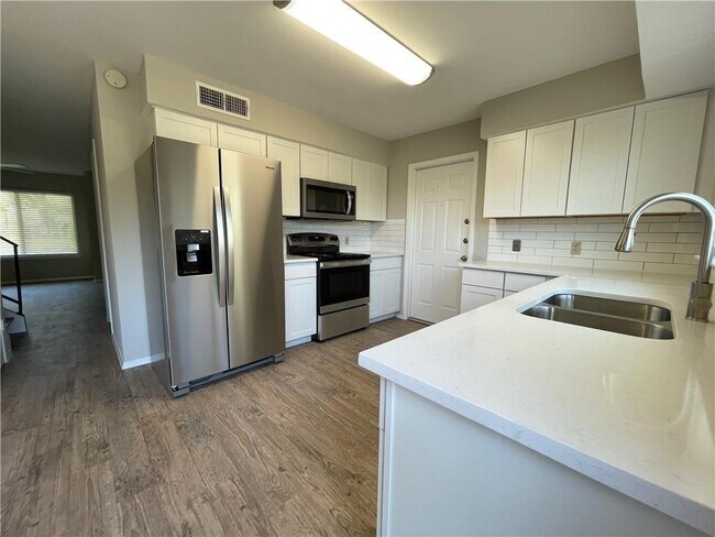 Building Photo - 5061 Fort Clark Dr