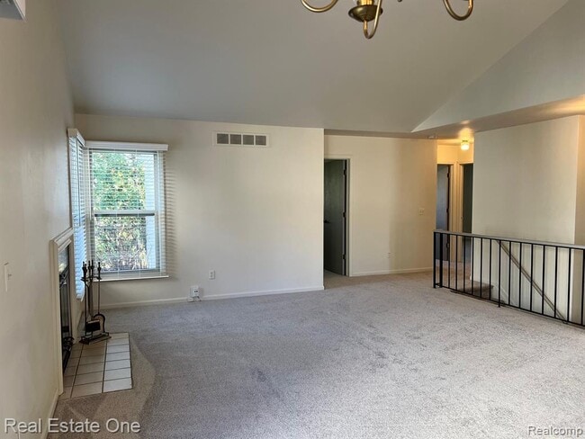 Building Photo - 1629 Glenbrooke Ct