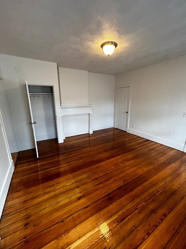 Building Photo - 155C Danielson Pike