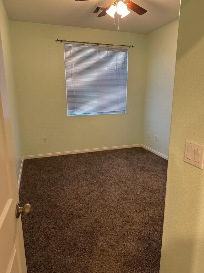 Building Photo - 7533 French Springs St