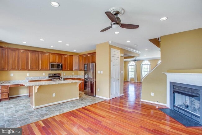 Building Photo - 13381 Sir Ramsay Way
