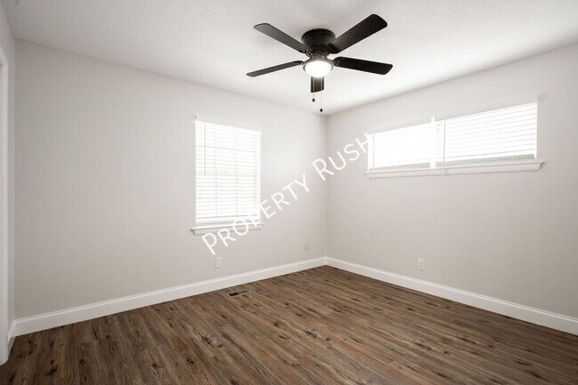 Building Photo - 7716 Nautical Way