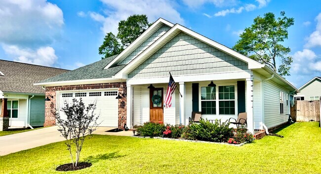 Building Photo - 120 Longleaf Ln