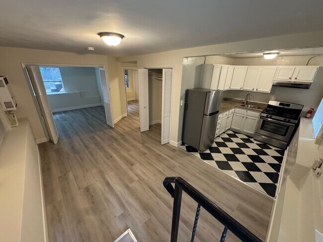 Building Photo - 2156 Market St