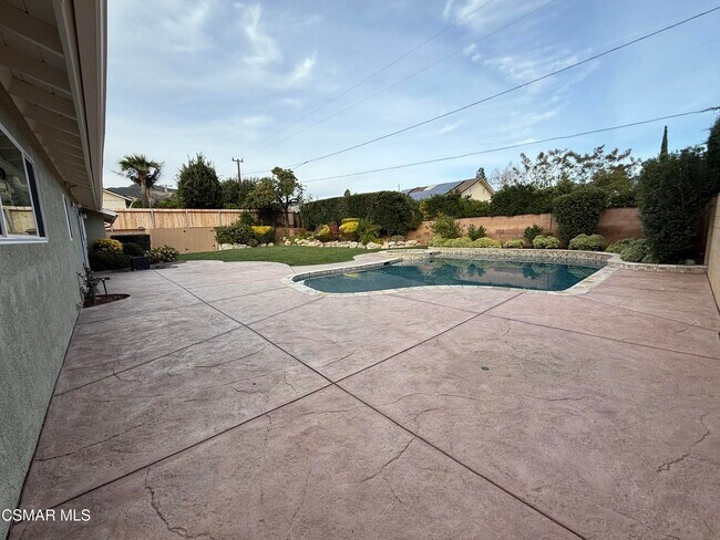 Building Photo - 3446 Travis Ave