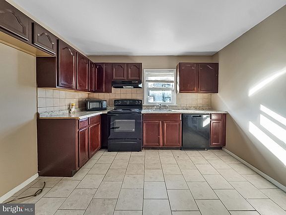 Building Photo - 507 N 2nd St