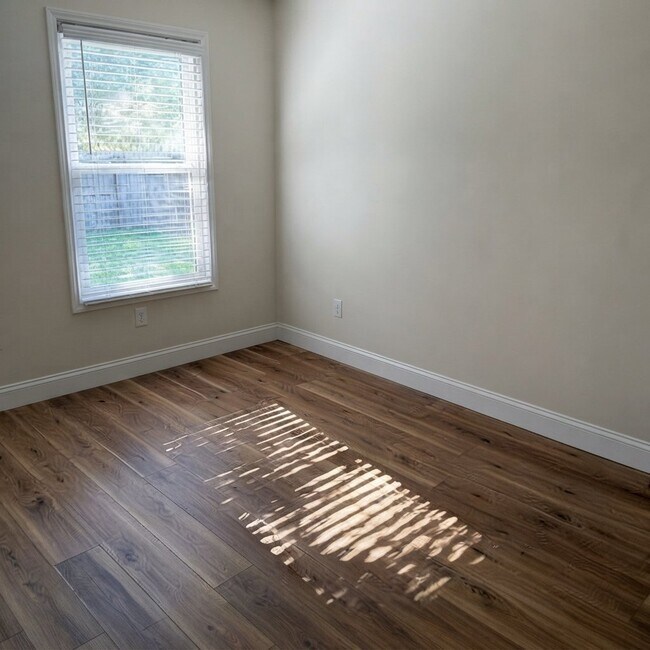 Building Photo - 419 Red Fox Trail