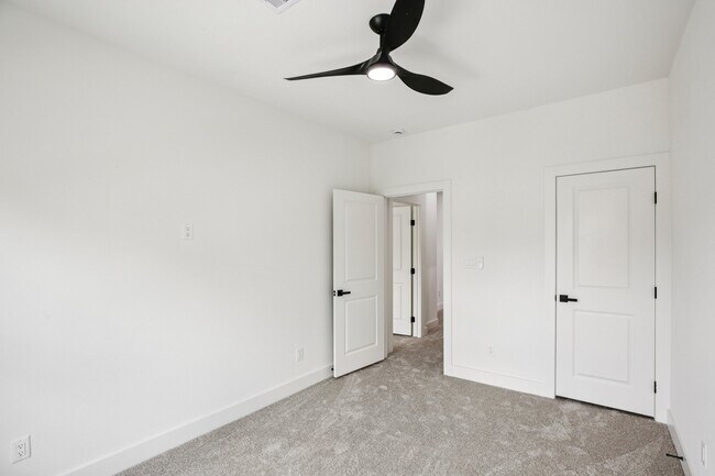 Building Photo - 6809 Conley St