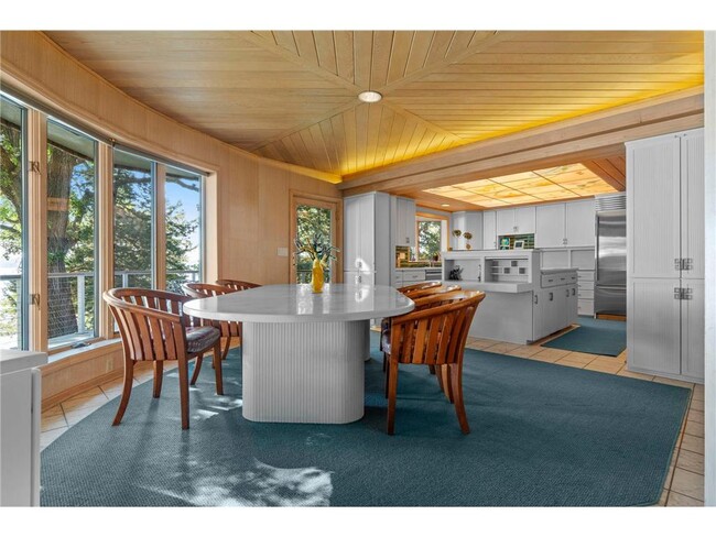 Building Photo - 3942 Enchanted Ln