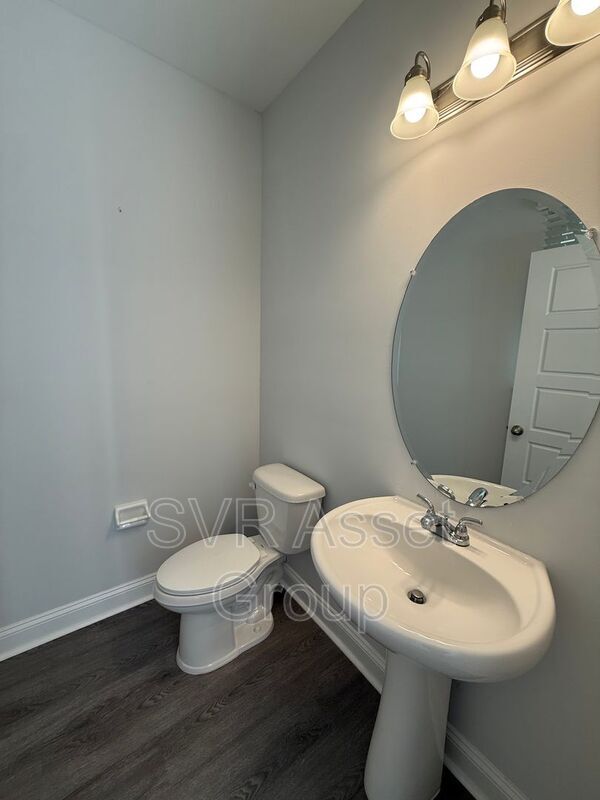 Building Photo - 2970 College St