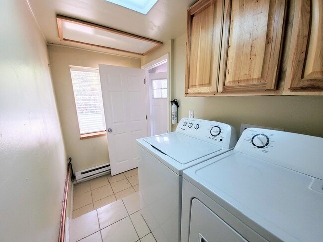 Building Photo - 4934 Little Cub Creek Rd