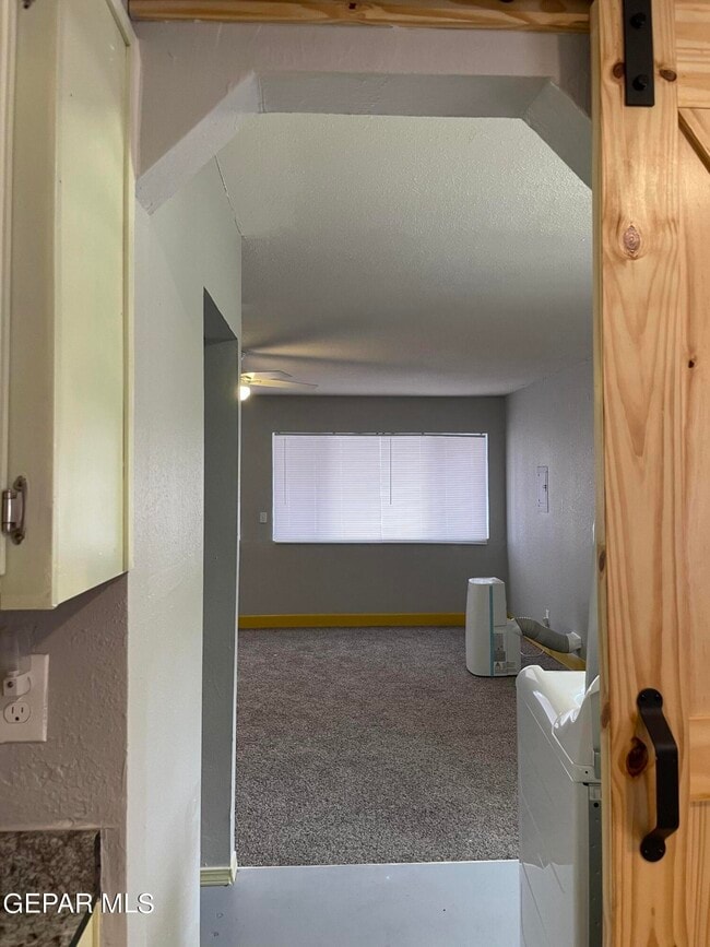 Building Photo - 10604 Fieldrock Ct
