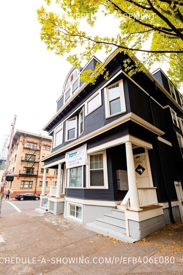 Building Photo - Renovated 1BR in Historic Plex - Available...