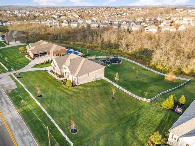 Building Photo - 1890 Williams Rd