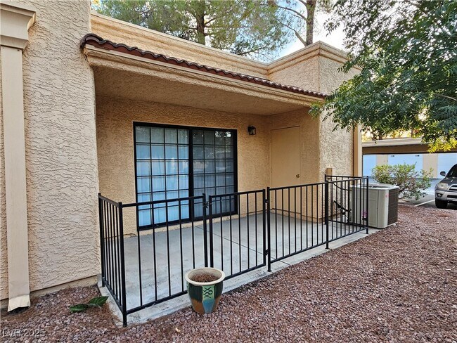 Building Photo - 2851 S Valley View Blvd