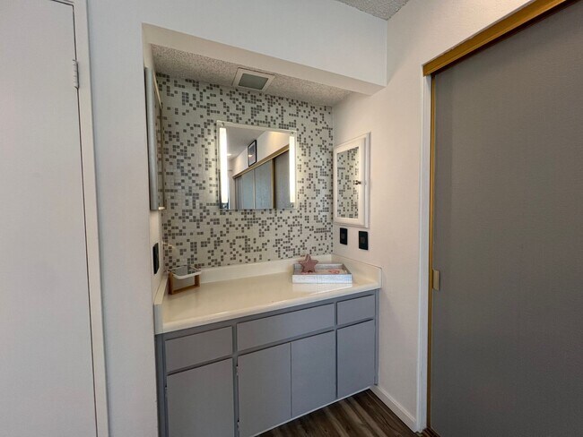 Building Photo - 32505 Candlewood Dr
