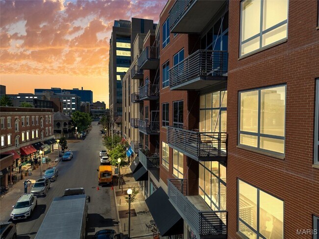 Building Photo - 9 N Euclid Ave