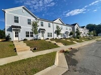Building Photo - DogwoodVillageTRL108
