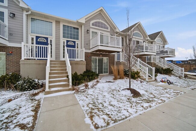 Building Photo - 7214 Farmstead Ln