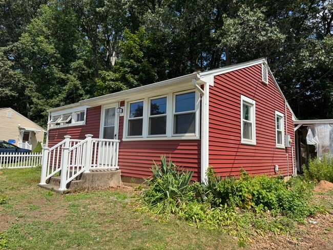 Building Photo - 31 Whippoorwill Rd