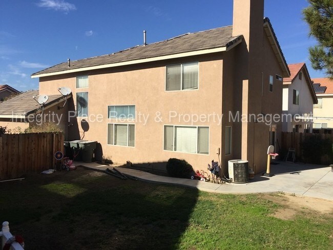 Building Photo - Parkside Green Gated Community