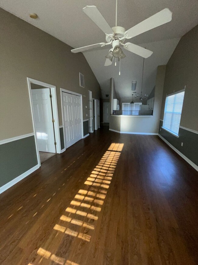 Building Photo - 2BR/2BA Patio Home in Saluda Commons- Avai...