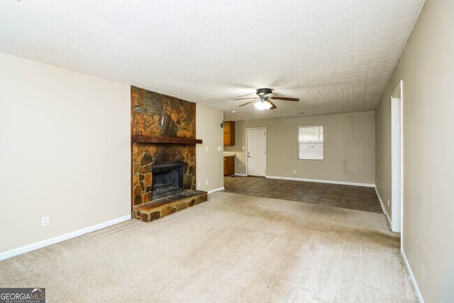 Building Photo - 5850 Bearing Way