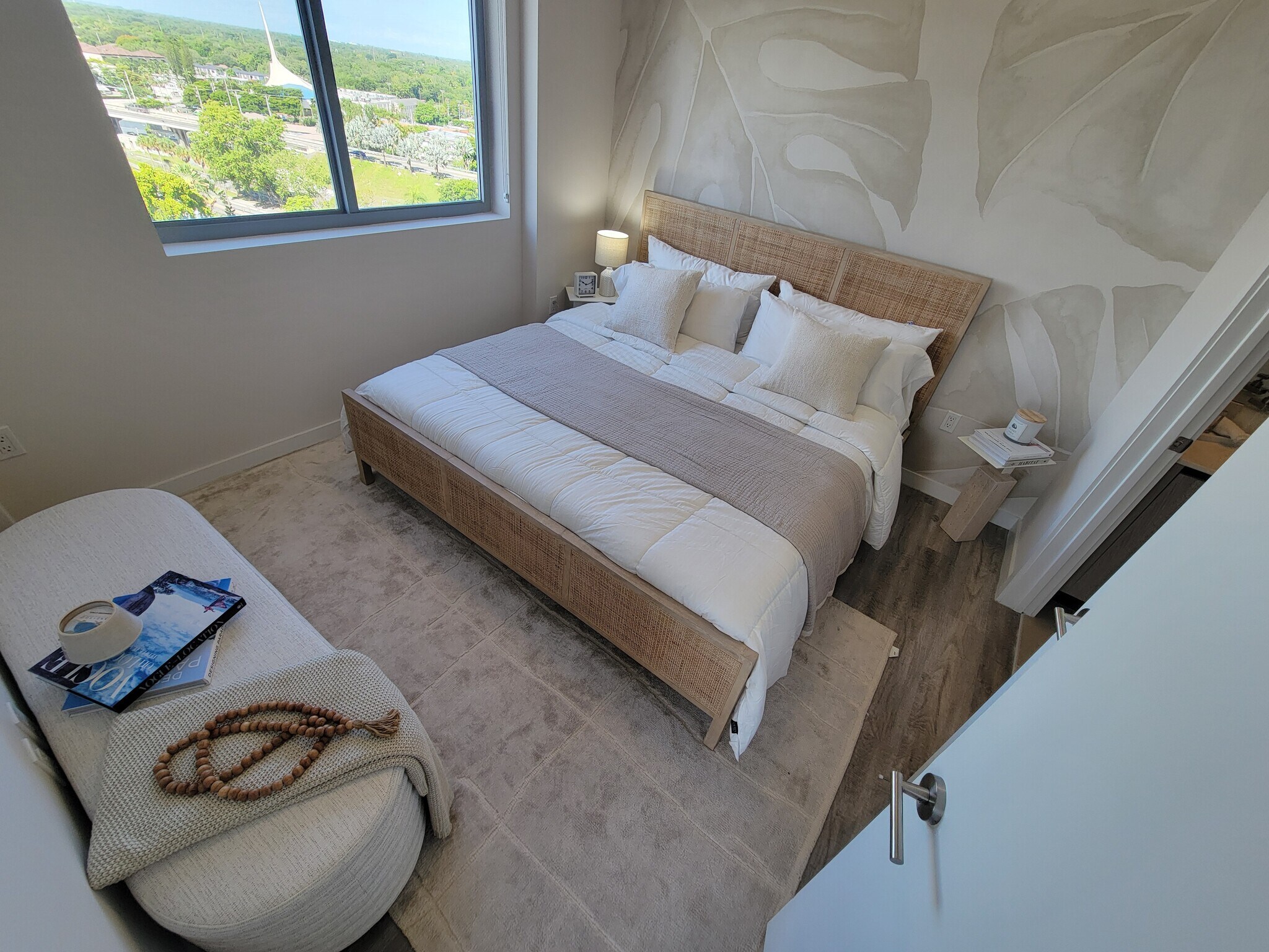 Building Photo - 9501 SW 70th Ave