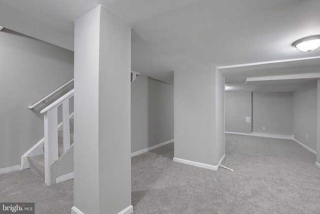 Building Photo - 178 Daimler Dr