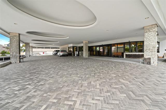 Building Photo - 9455 Collins Ave