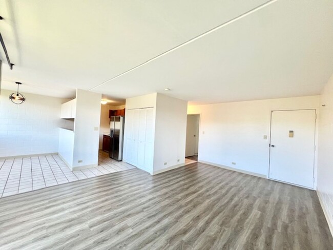 Building Photo - 2br/1ba/1pkg Apartment in Mililani