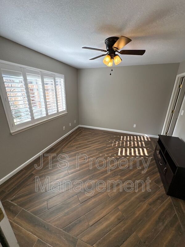 Building Photo - 6521 Turnstone Way